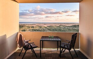Outdoor dining - Gorgeous apartment in Fanø with sauna (Fanø)