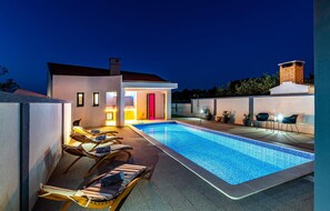 Beheizter Pool