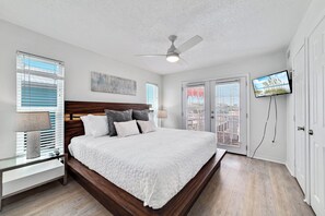 5 bedrooms, iron/ironing board, travel crib, WiFi