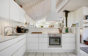 Stovetop, dishwasher, coffee/tea maker