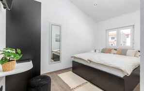 6 habitaciones, caja de seguridad en la habitación y cuna de viaje 