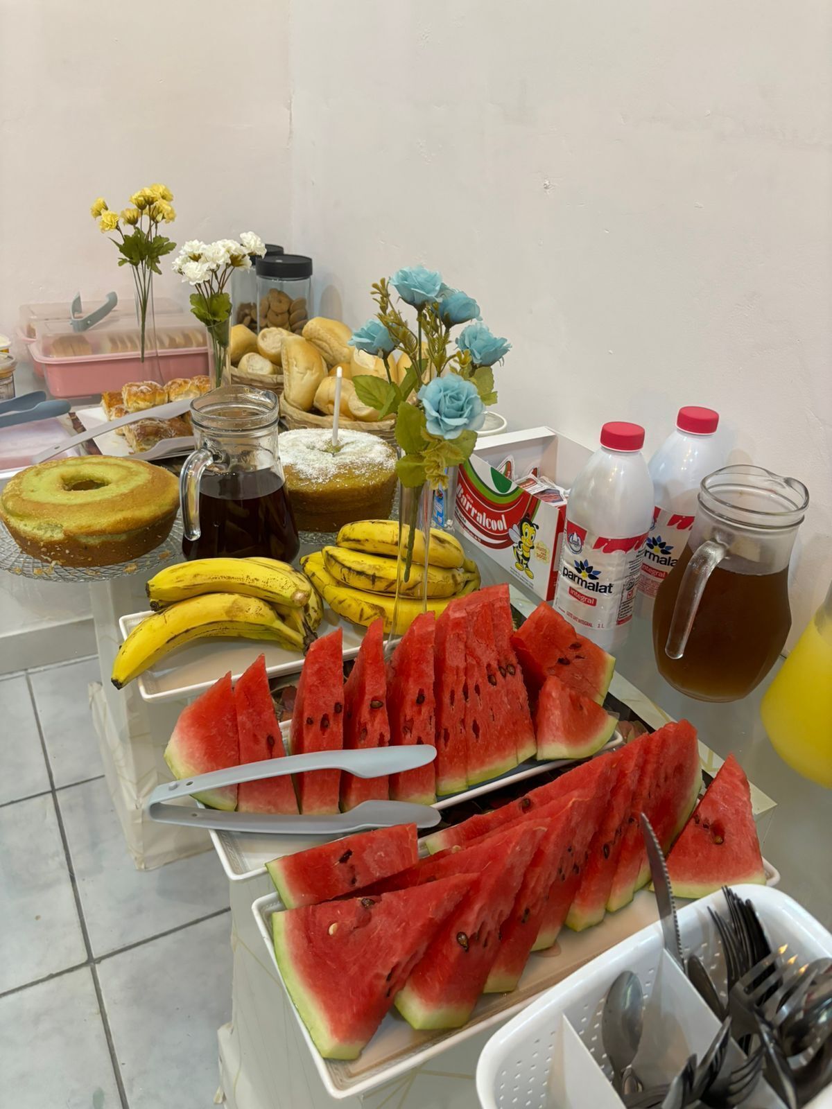 free daily continental breakfast