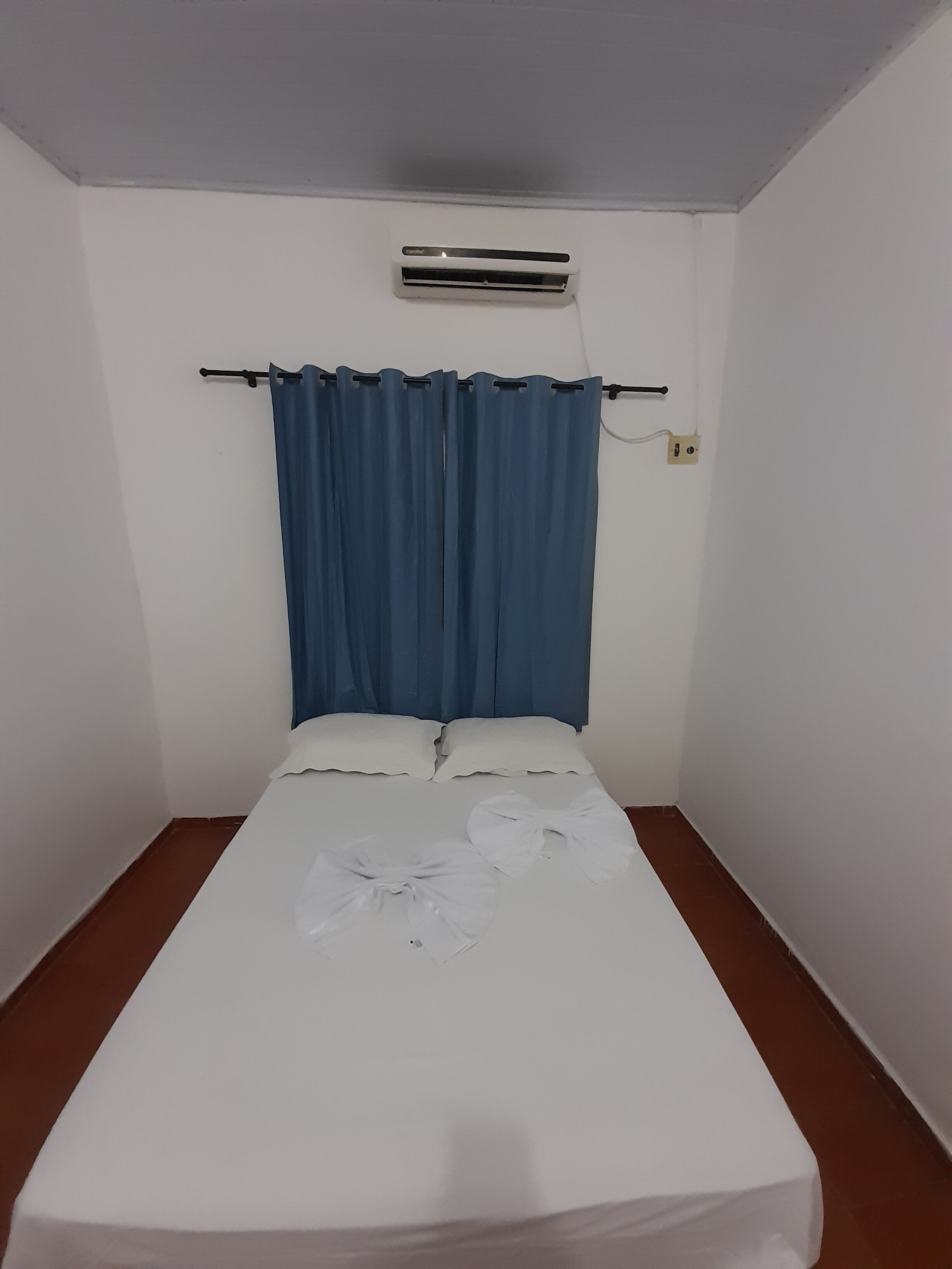 quarto casal confort single | hypo-allergenic bedding, free wifi