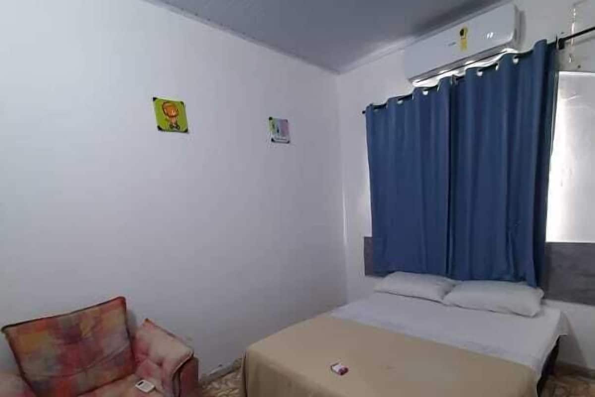 Quarto Casal Confort Single | 1 sovrum, allergitestade sängkläder och gratis wi-fi