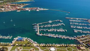 Marina - Pet friendly home in Novigrad (Novigrad)