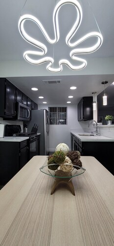 L - Fully remodeled and professionally decorated.