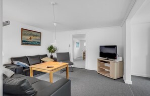 Smart TV - Lovely home in Thisted with kitchen (Thisted)