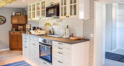 Cozy home in Söderköping with kitchen