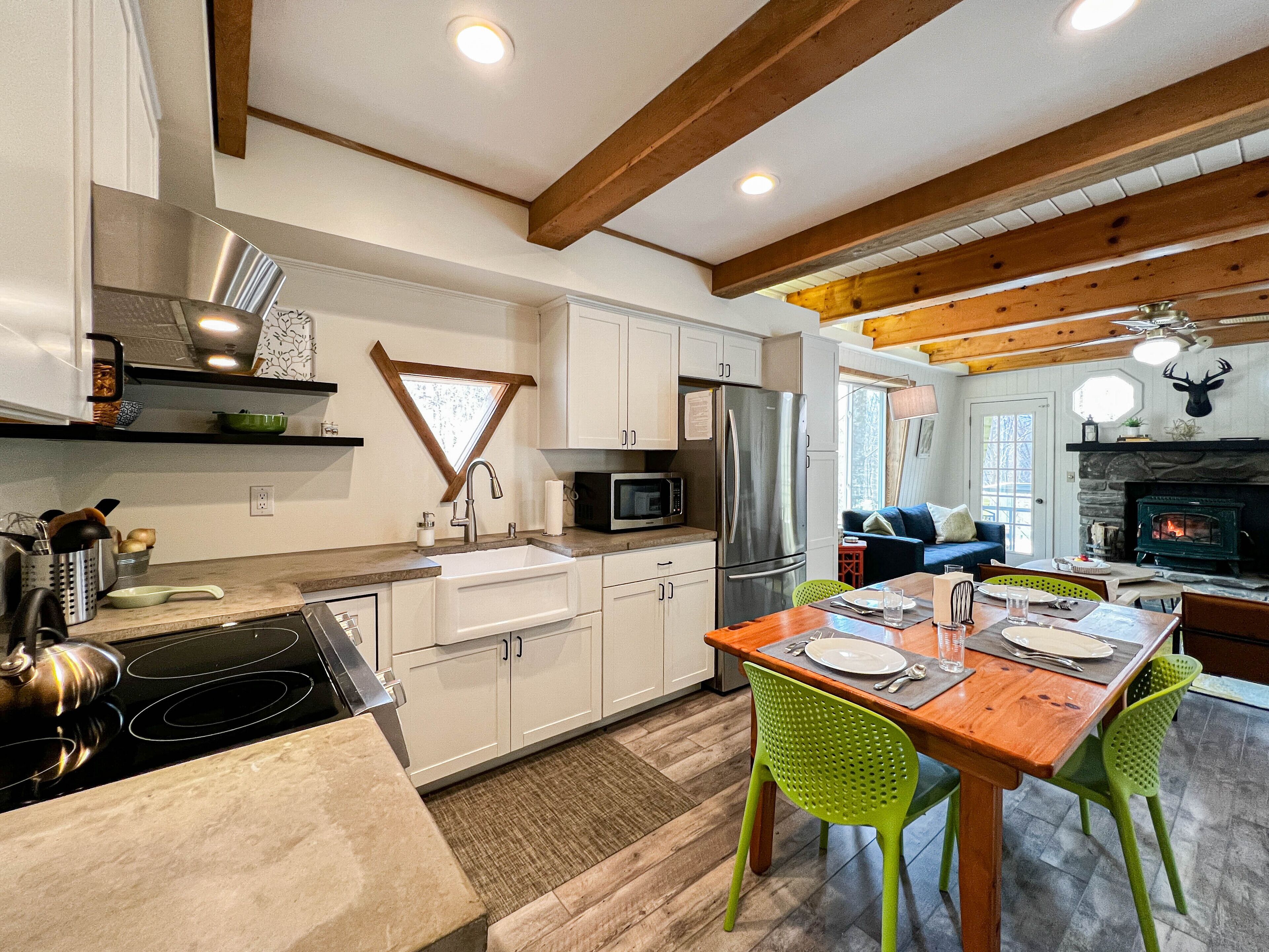 Cozy Mountain Retreat less than 2 miles from Cataloochee Ski Resort