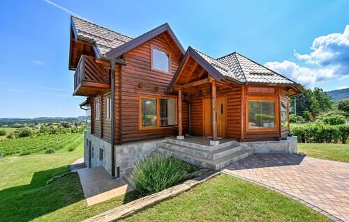 Superbe maison à Pustodol avec sauna