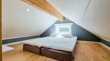 1 habitación y ropa de cama