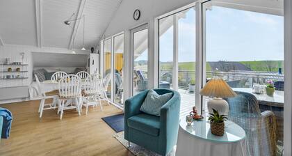 Lovely home in Roslev with kitchen