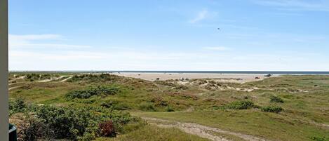 Una spiaggia nelle vicinanze