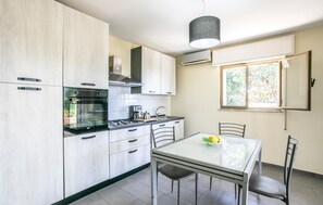 Kühlschrank, Herdplatte, Geschirrspüler