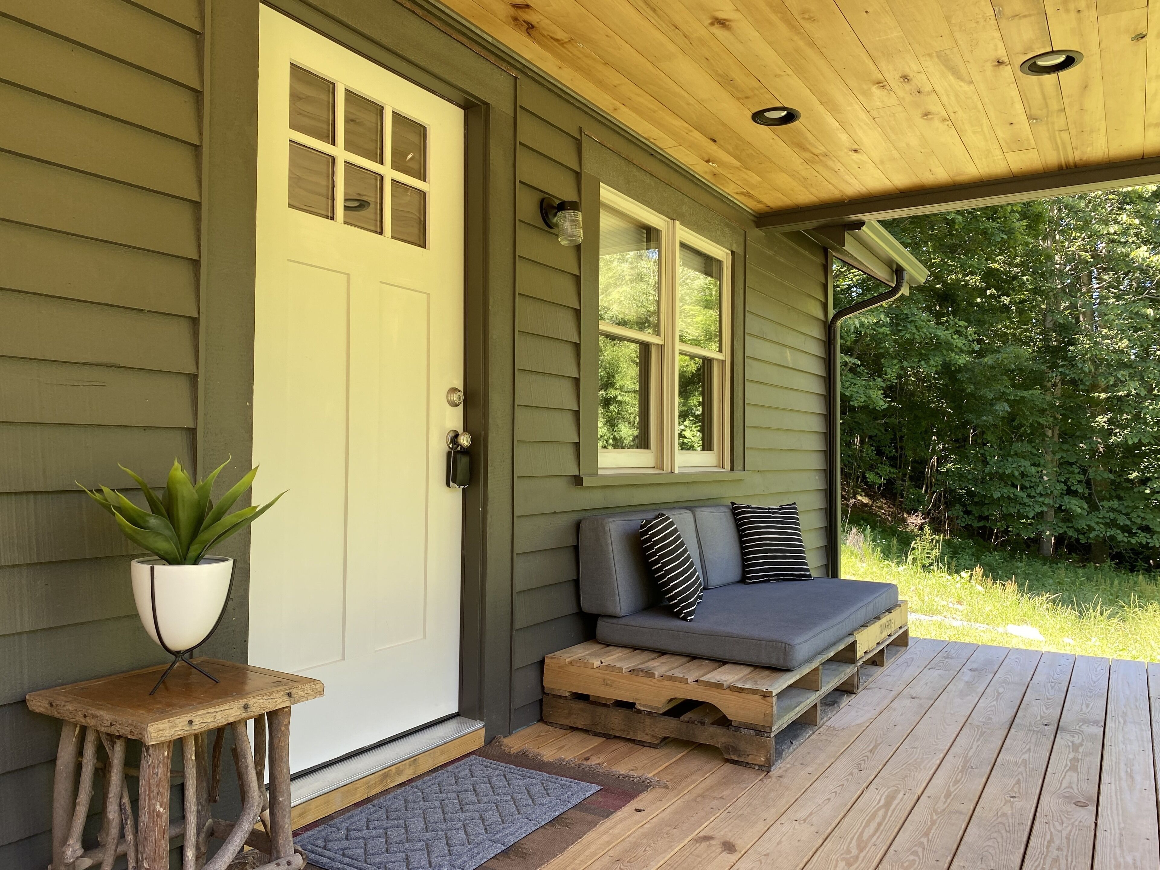 Custom built mountain bungalow