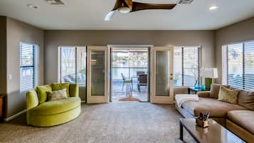 Smart TV, fireplace, DVD player, video library