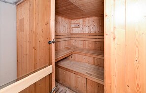 Sauna - Amazing home in Briare with sauna (Briare)