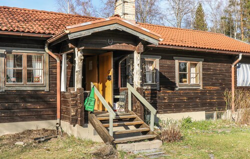 Amazing home in Enviken with lake view