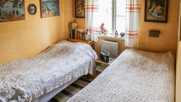 2 bedrooms