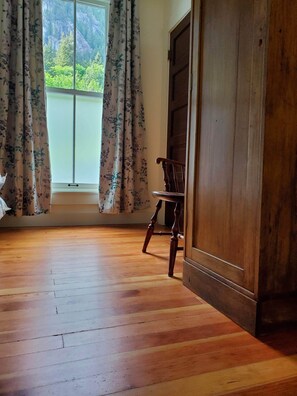 Room 11 with Private Bath | View from room