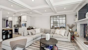 TV, fireplace, offices