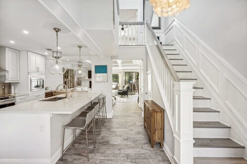 Stunning Townhouse w Tennis & Pool near US OPEN