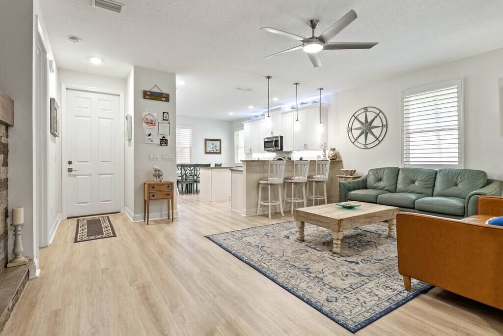 Cozy Vacation Home with Porch, Garden, Theater