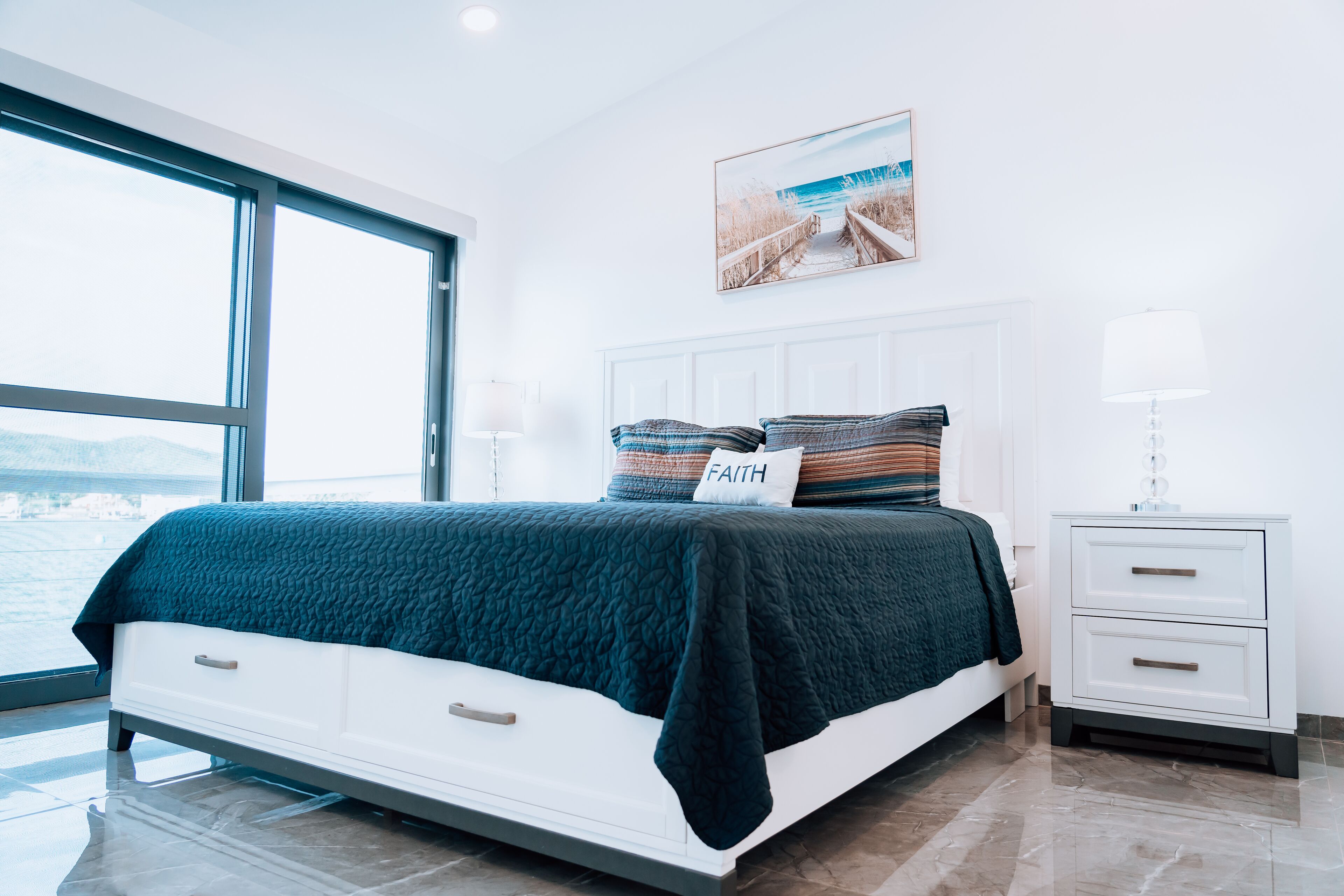 2 soverom, safe på rommet, strykejern/-brett og wi-fi