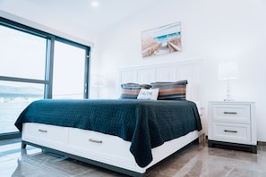 2 Schlafzimmer, Zimmersafe, Bügeleisen/Bügelbrett, WLAN