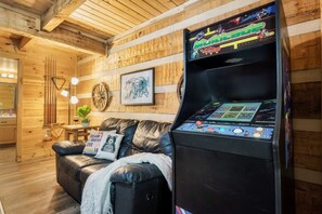 Spielezimmer