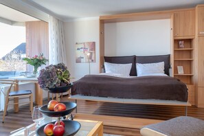 1 bedroom, WiFi, bed sheets - Ornum 17 - Haus Ornum: Modern 1-room apartment with swimming pool (Sylt)