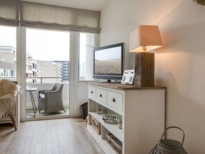 Unclassified image, 3 of 25, button - New Port II - Newport on the beach with south-facing balcony and dune view (Sylt)