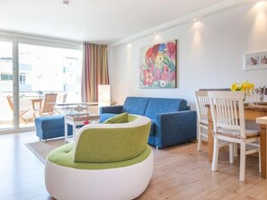 TV - Blue Water - House Eidum, on the beach, 2 room apartment with balcony (Sylt)