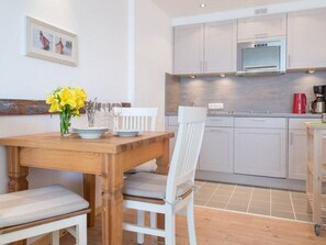 Dining - Blue Water - House Eidum, on the beach, 2 room apartment with balcony (Sylt)