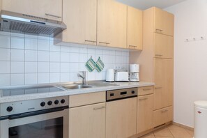 電子レンジ、オーブン、食器洗い機、コーヒー / ティーメーカー