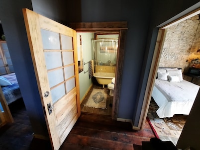 Primitive yet classy apartment in rural Iowa near small town shopping and hiking