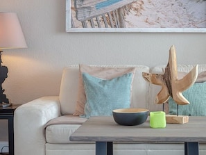 TV - Dwarslöper 2 - 2 room apartment on the beach - Outstanding sea view from the 5th floor (Sylt)