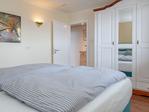 2 bedrooms, WiFi, bed sheets - Dwarslöper 2 - 2 room apartment on the beach - Outstanding sea view from the 5th floor (Sylt)