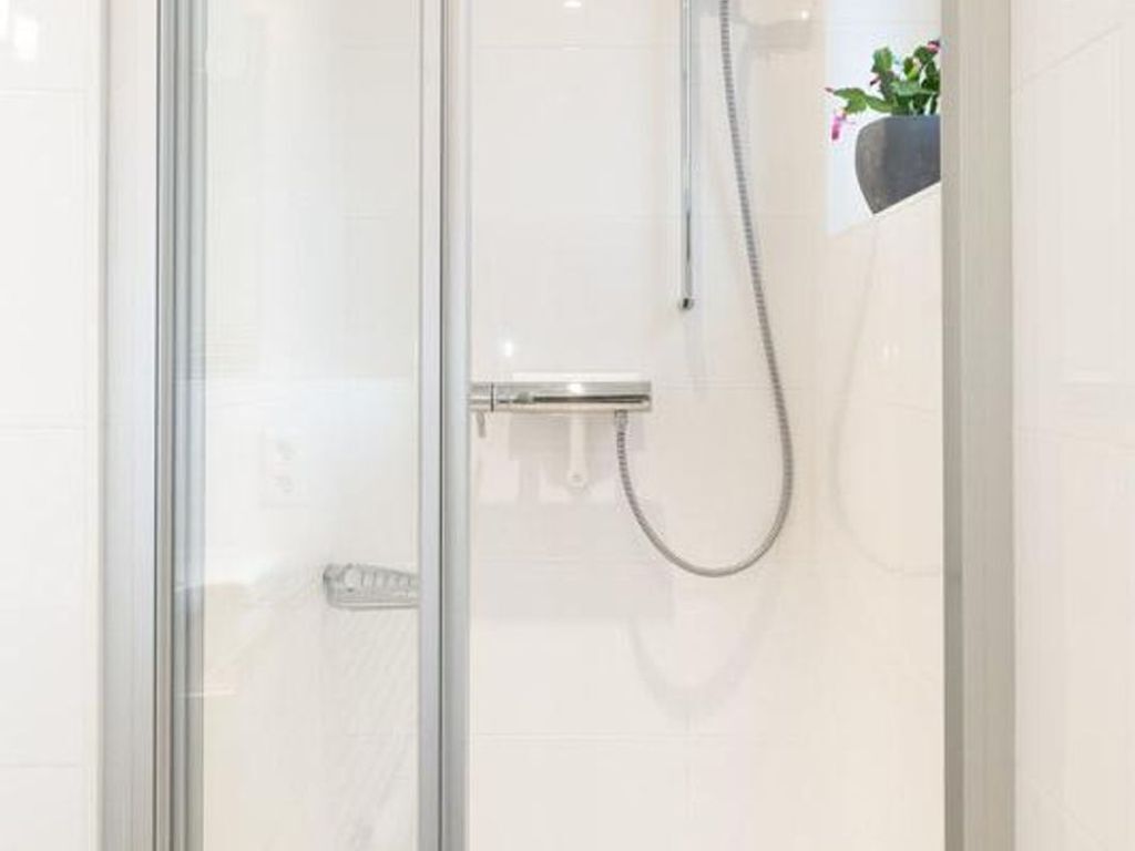 淋浴设施、吹风机、毛巾