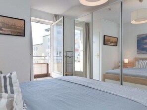 صورة غير مصنفة، 5 من 22، زرّ