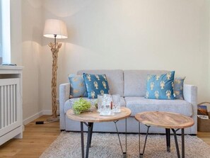 TV - Lobster - Perfect location, directly on the beach, for 2 people, with dog if desired. (Sylt)