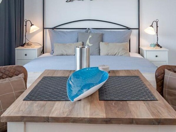 Unclassified image, 1 of 19, button