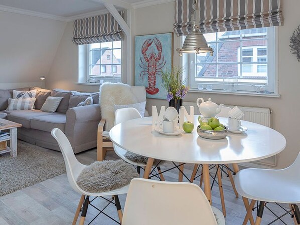 Unclassified image, 1 of 25, button