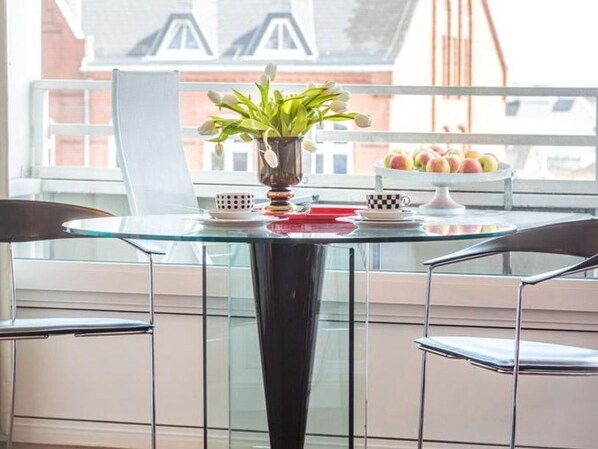 Unclassified image, 1 of 11, button - Sturmnest - 1-room apartment for 2 persons, in central, quiet location, 2nd floor, Blk. (Sylt)