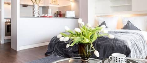 1 室のベッドルーム、WiFi