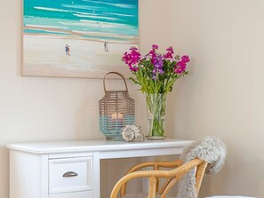 Interior - Senwai House - Surfside 1 - LUXURY: Top modern 3 room apartment in quiet, (Sylt)