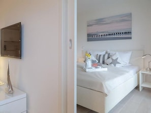 1 chambre, fer et planche à repasser, Wi-Fi, literie fournie