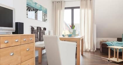 Himmelsleiter - Fischerweg: Modern 2-room apartment with balcony close to the beach