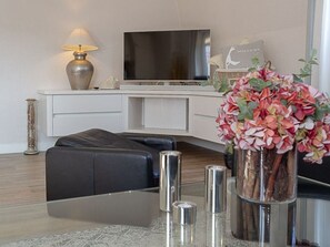 Unclassified image, 4 of 30, button