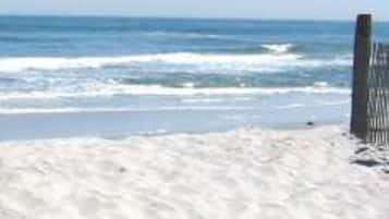 Beach nearby, sun-loungers, beach towels